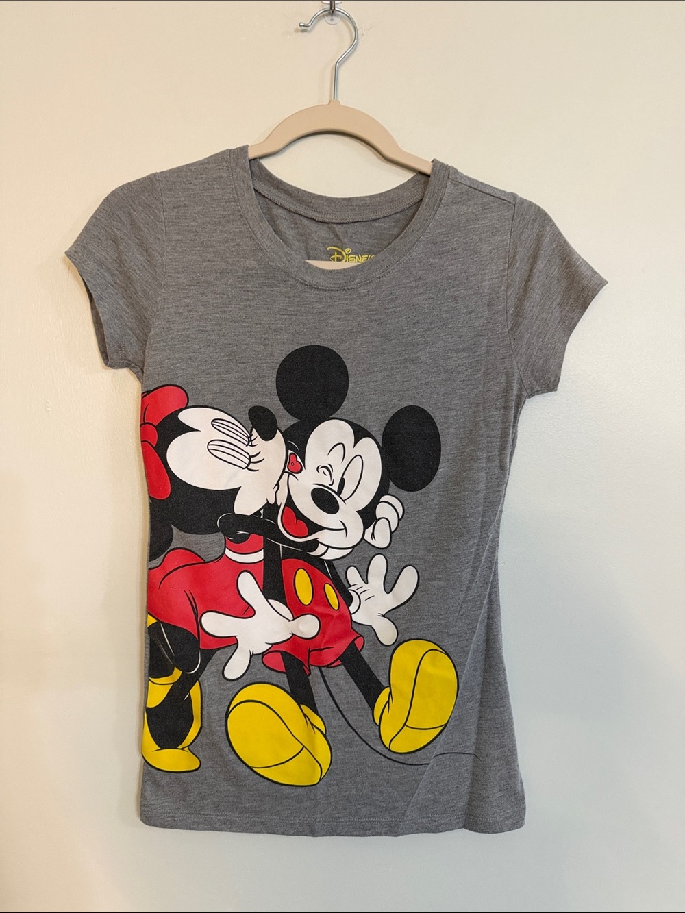 Disney Gray Mickey & Minnie Kiss Graphic Tee with Red and Yellow Accents